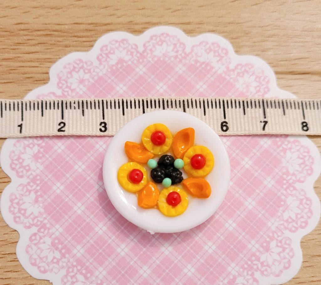 assiette de fruits miniatures accessoires maisons de poupées maisons poupées