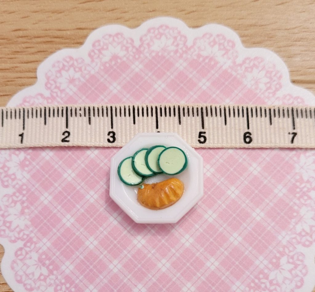 assiette concombre miniatures accessoires maisons de poupées maisons poupées