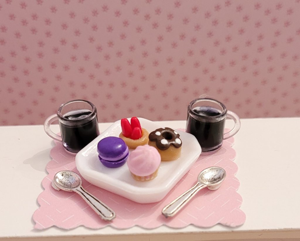 2 verres de café miniatures accessoires maisons de poupées