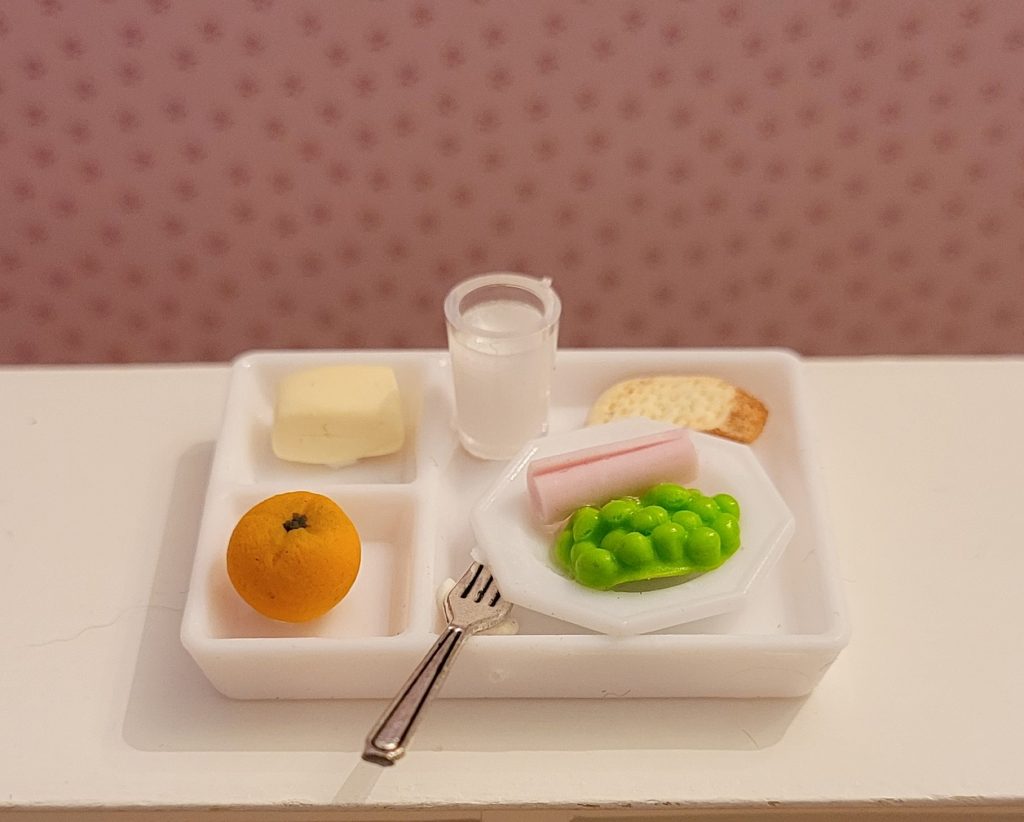 plateau repas miniatures accessoires maisons de poupées